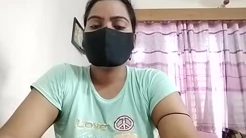 himuhimu22 online show from 4, 6, 2026