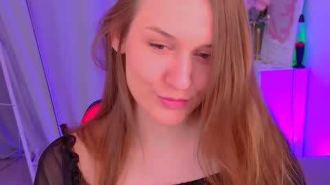 Hina online show from 15, 4, 2026