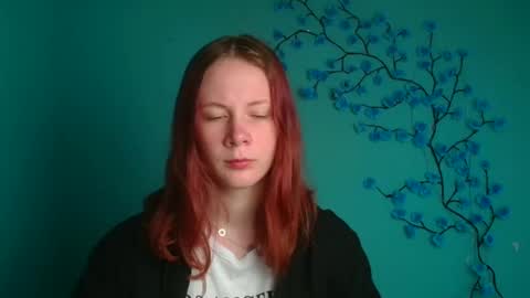 Snapshot of hinabliss chatting on 4, 4, 2026 Hinata online show from 4, 4, 2026