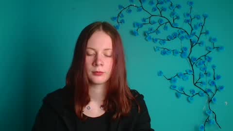 Snapshot of hinabliss chatting on 11, 4, 2026 Hinata online show from 11, 4, 2026