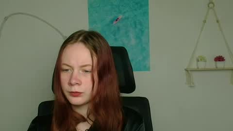 Snapshot of hinabliss chatting on 22, 4, 2026 Hinata online show from 22, 4, 2026