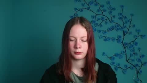 Snapshot of hinabliss chatting on 25, 4, 2026 Hinata online show from 25, 4, 2026