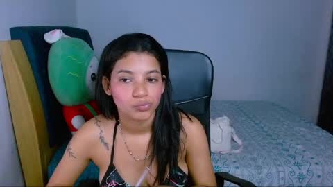 Snapshot of hinata_9 chatting on 24, 4, 2026 0600AM-1100AM - online show from 24, 4, 2026