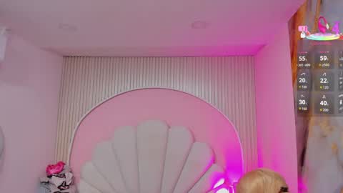 hinata_dolly online show from 15, 4, 2026