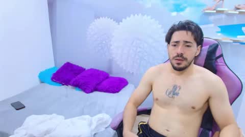 hinataii online show from 13, 2, 2026