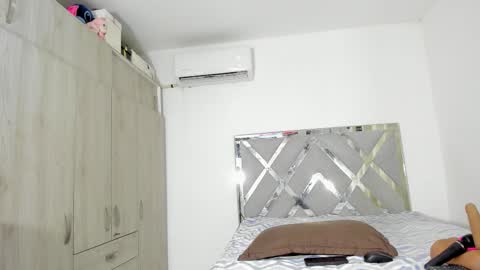 hinatta smiler online show from 24, 3, 2026