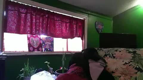 hippiedad333 online show from 9, 4, 2026