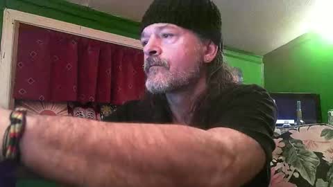 hippiedad333 online show from 16, 4, 2026