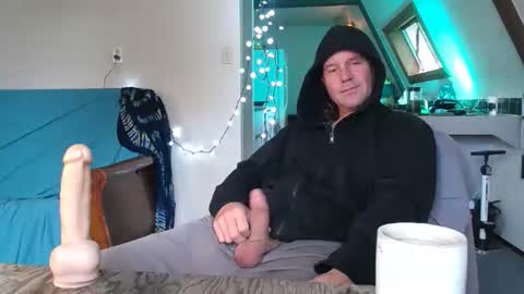 Hippie Jijm online show from 8, 3, 2026