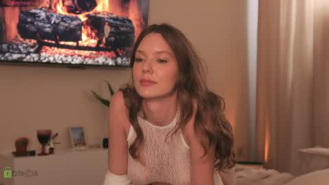 Snapshot of hit_girl_ chatting on 30, 4, 2026 Hey girl online show from 30, 4, 2026