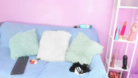 hiyakasudere_ online show from 10, 9, 2025