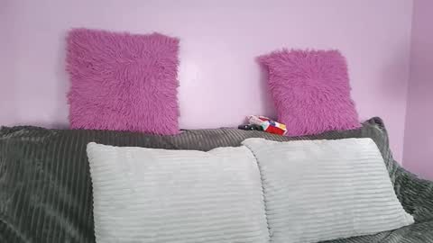 hiyakasudere_ online show from 17, 12, 2025