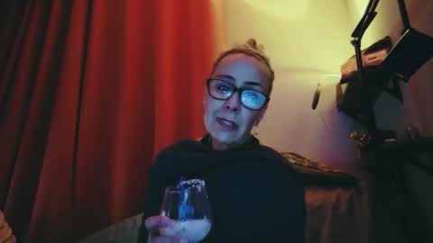 SixSexSix online show from 16, 5, 2026