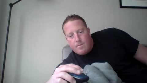 Snapshot of hockey258387 chatting on 16, 11, 2025 THE MAN online show from 16, 11, 2025