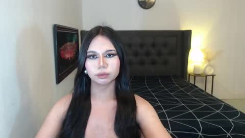 Snapshot of hoe_freesia chatting on 5, 5, 2026 hoe_freesia online show from 5, 5, 2026