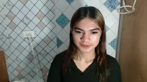 Snapshot of hoelykarina chatting on 2, 3, 2026 Karina3 online show from 2, 3, 2026