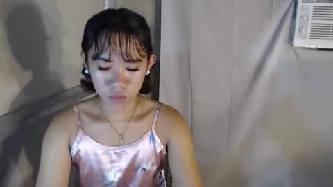 Snapshot of hoelykarrie chatting on 15, 11, 2025 Karrie3 online show from 15, 11, 2025