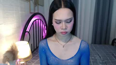 Snapshot of hoelymolly chatting on 13, 7, 2026 hoelymolly online show from 13, 7, 2026