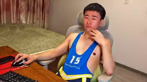 Snapshot of hoho7619 chatting on 26, 10, 2025 shy boi online show from 26, 10, 2025