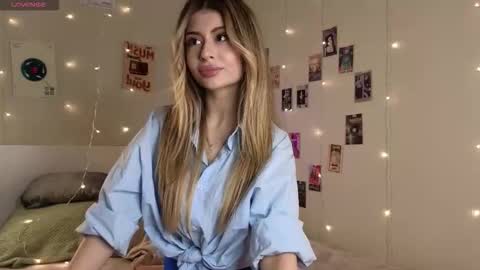 Moni Monica online show from 18, 9, 2025