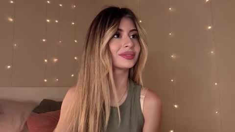 Moni Monica online show from 30, 9, 2025