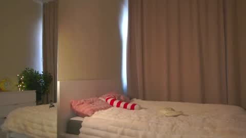 Moni Monica online show from 5, 4, 2026