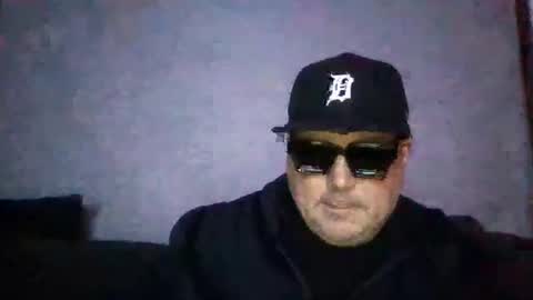 Snapshot of holden_minutz chatting on 4, 3, 2026 holden_minutz online show from 4, 3, 2026