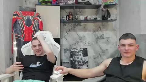 Snapshot of holiday_boys chatting on 10, 2, 2026 Extaz Athrey Howard online show from 10, 2, 2026