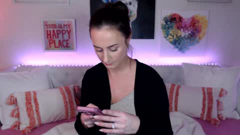 Holi Hurricane online show from 13, 3, 2026