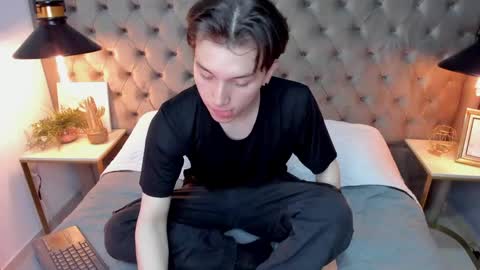 Snapshot of hollannd_ chatting on 3, 6, 2026 Holland online show from 3, 6, 2026