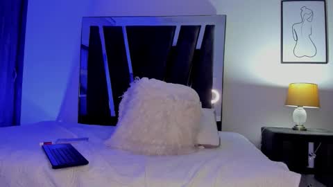 Snapshot of holly_29_m chatting on 2, 3, 2026 Mara online show from 2, 3, 2026