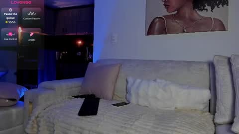 Snapshot of holly_29_m chatting on 10, 7, 2026 Mara online show from 10, 7, 2026