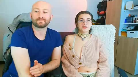 Holly and Honey online show from 6, 4, 2026