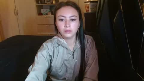 Snapshot of holly_rose69 chatting on 25, 6, 2026 Holly online show from 25, 6, 2026