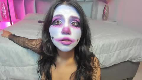 hollypeach_ online show from 10, 4, 2026