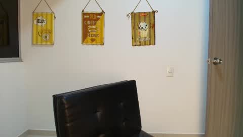 hollyshit_ online show from 29, 10, 2025