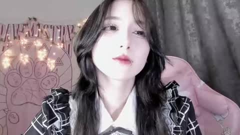 Snapshot of holy420loly chatting on 10, 10, 2025 Ho Lee Sheet online show from 10, 10, 2025