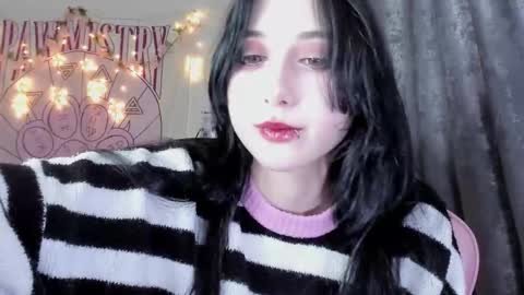 Snapshot of holy420loly chatting on 27, 10, 2025 Ho Lee Sheet online show from 27, 10, 2025