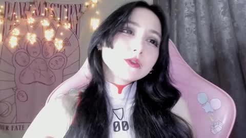 Snapshot of holy420loly chatting on 9, 11, 2025 Ho Lee Sheet online show from 9, 11, 2025