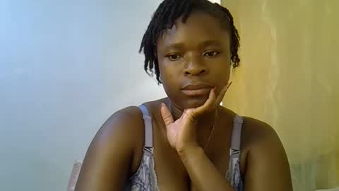 Snapshot of holy_ebony chatting on 5, 6, 2026 holy_ebony online show from 5, 6, 2026