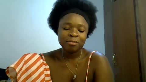 Snapshot of holy_ebony chatting on 19, 6, 2026 holy_ebony online show from 19, 6, 2026