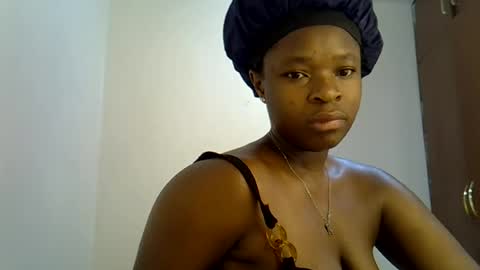 Snapshot of holy_ebony chatting on 21, 6, 2026 holy_ebony online show from 21, 6, 2026