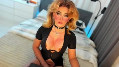 Snapshot of holy_grantqueenx chatting on 3, 6, 2026 Miss Gia online show from 3, 6, 2026