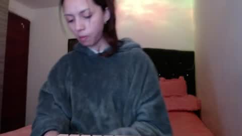 Snapshot of holy_julii chatting on 11, 7, 2026 holy_julii online show from 11, 7, 2026