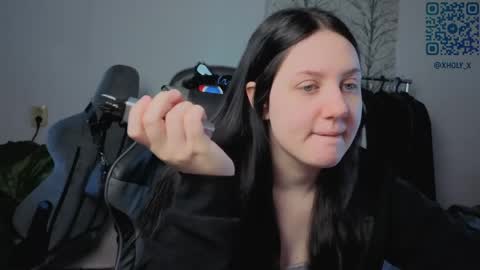 Snapshot of holy_kveta chatting on 22, 4, 2026 Kviki online show from 22, 4, 2026