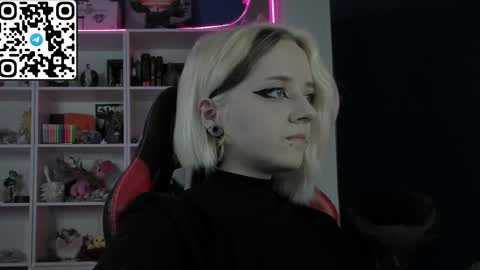Snapshot of holy_mistresss chatting on 5, 5, 2026 holy_mistresss online show from 5, 5, 2026