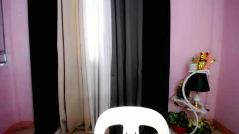 holy_samyx online show from 25, 11, 2025