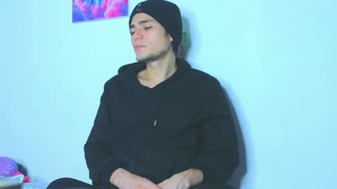      online show from 10, 4, 2026