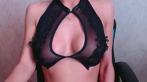 HolyJulie online show from 29, 3, 2026