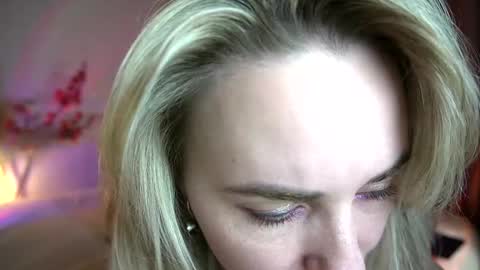 Snapshot of holyyy_fuck chatting on 2, 3, 2025 Vicky my another account here - desperate clit online show from 2, 3, 2025